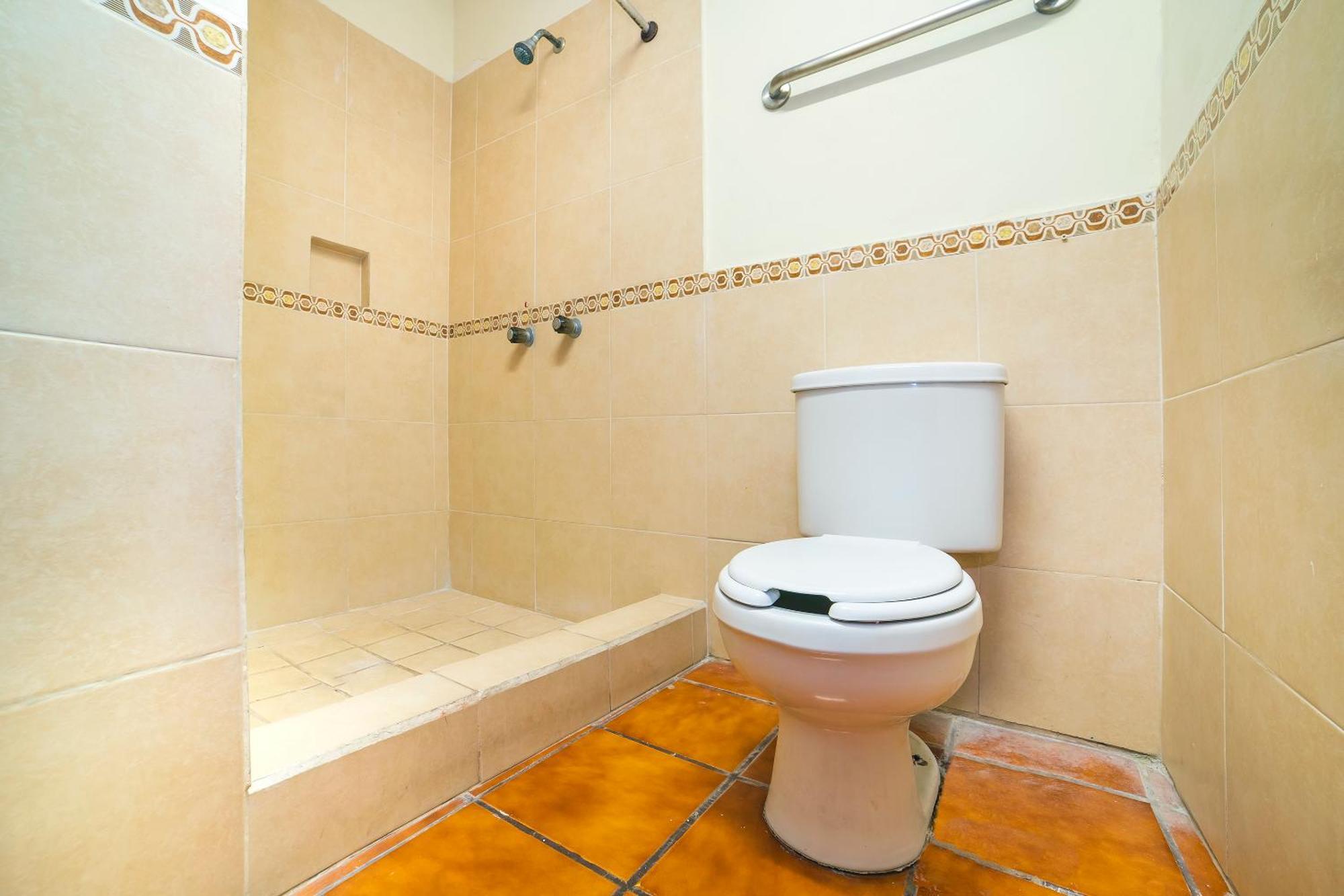 Capital O Hotel Casa Blanca セラヤ エクステリア 写真